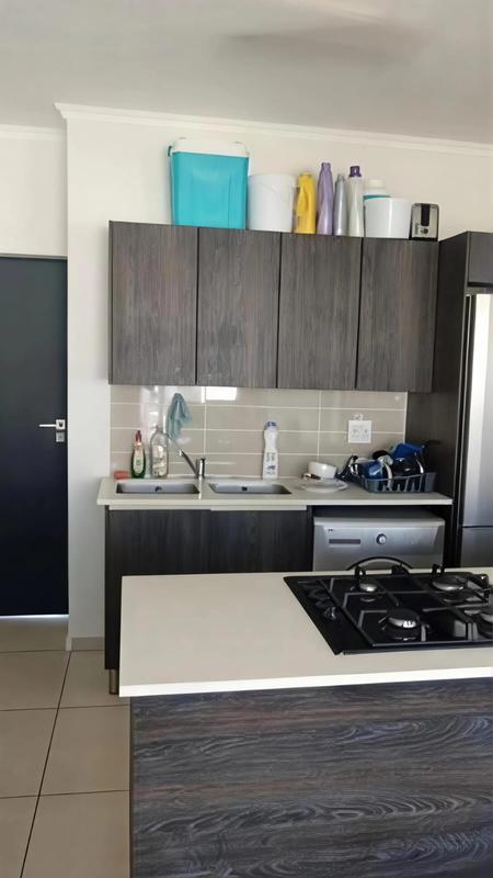 To Let 1 Bedroom Property for Rent in Somerset West Western Cape